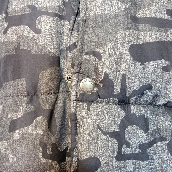 GAP Gray and Black Puffer Jacket with Camouflage Pattern - Picture 2 of 8